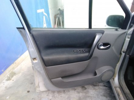 Vehiculo en el desguace: RENAULT SCENIC II 1.5 dCi Diesel