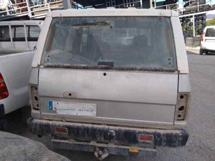 Vehiculo en el desguace: NISSAN PATROL (K/W160) Familiar (W160)