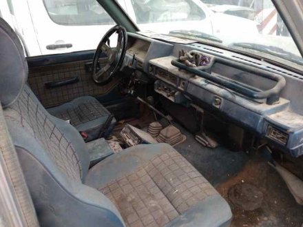 Vehiculo en el desguace: NISSAN PATROL (K/W160) Familiar (W160)