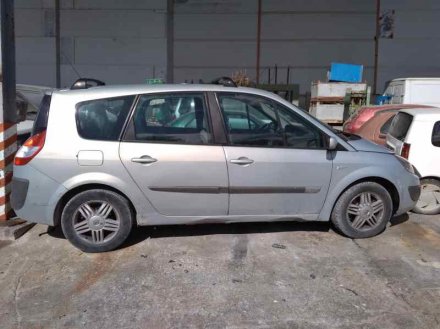 Vehiculo en el desguace: RENAULT SCENIC II Authentique