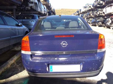 Vehiculo en el desguace: OPEL VECTRA C BERLINA Club