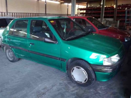 Vehiculo en el desguace: PEUGEOT 106 (S1) Kid