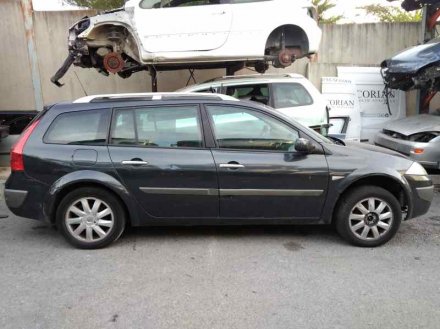 Vehiculo en el desguace: RENAULT MEGANE II FAMILIAR Authentique