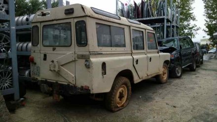 Vehiculo en el desguace: LAND ROVER SANTANA 109