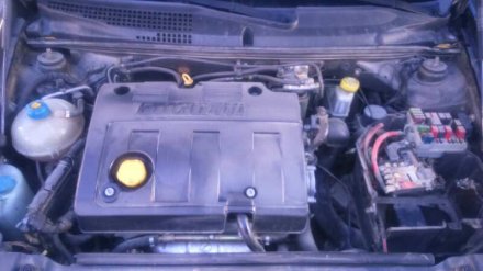 Vehiculo en el desguace: FIAT STILO (192) 1.9 JTD / 1.9 JTD 115 Active