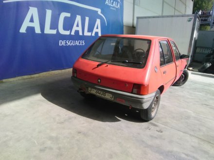 Vehiculo en el desguace: PEUGEOT 205 BERLINA P1F