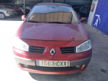 Vehiculo en el desguace: RENAULT MEGANE II BERLINA 5P Authentique