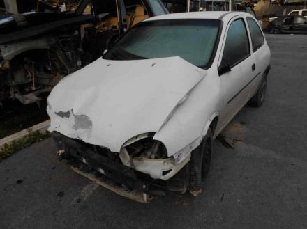 Vehiculo en el desguace: OPEL CORSA B Swing