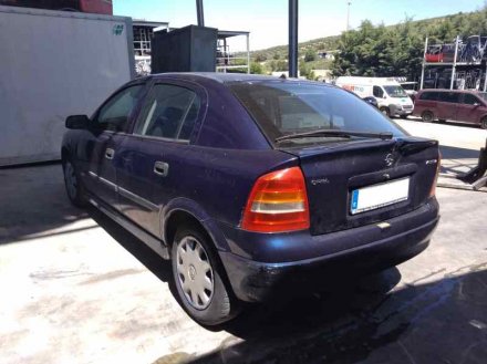 Vehiculo en el desguace: OPEL ASTRA G BERLINA Club