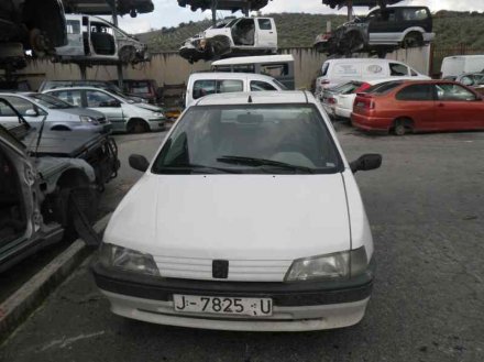 Vehiculo en el desguace: PEUGEOT 106 (S1) Kid