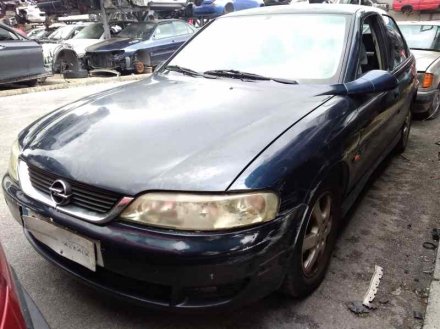 Vehiculo en el desguace: OPEL VECTRA B BERLINA Básico (1999->)