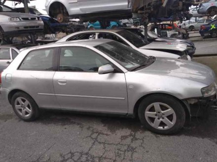 Vehiculo en el desguace: AUDI A3 (8L) 1.8 Ambiente
