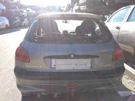 Vehiculo en el desguace: PEUGEOT 206 BERLINA XT