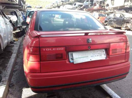 Vehiculo en el desguace: SEAT TOLEDO (1L) SXE