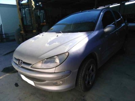 Vehiculo en el desguace: PEUGEOT 206 BERLINA XT