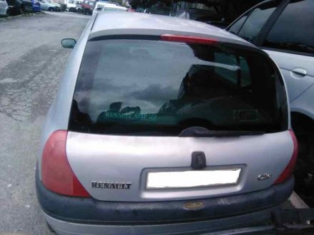 Vehiculo en el desguace: RENAULT CLIO II FASE I (B/CBO) 1.2