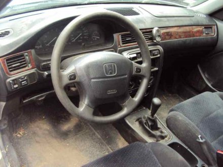 Vehiculo en el desguace: HONDA CIVIC BERLINA .5 (MA/MB) 1.5 VTEC-E (MA9)