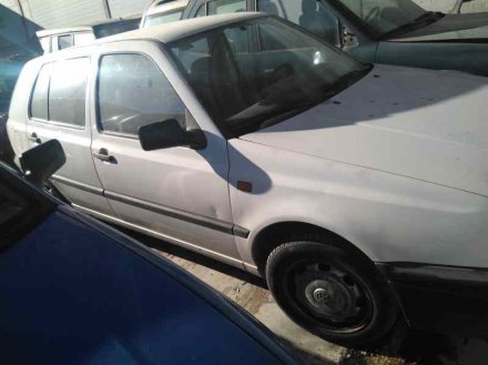 Vehiculo en el desguace: VOLKSWAGEN GOLF III BERLINA (1H1) CL