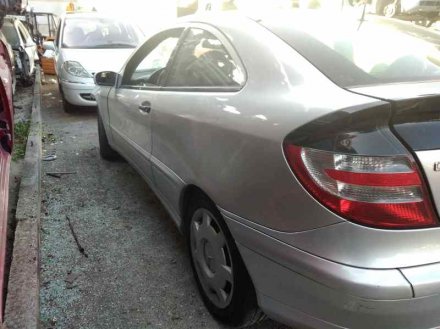 Vehiculo en el desguace: MERCEDES-BENZ CLASE C (W203) SPORTCOUPE C 220 CDI (LA) (203.708)