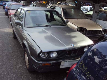 Vehiculo en el desguace: BMW SERIE 3 BERLINA (E30) 324d