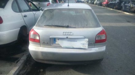 Vehiculo en el desguace: AUDI A3 (8L) 1.9 TDI Ambiente