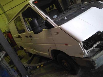 Vehiculo en el desguace: RENAULT TRAFIC (DESDE 5.89) T 1100