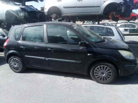 Vehiculo en el desguace: RENAULT SCENIC II Authentique