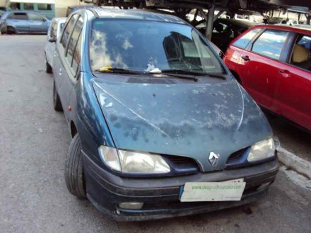 Vehiculo en el desguace: RENAULT MEGANE I SCENIC (JA0) 2.0 Alize