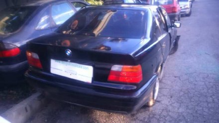 Vehiculo en el desguace: BMW SERIE 3 BERLINA (E36) 318i