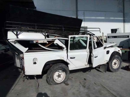 Vehiculo en el desguace: LAND ROVER DEFENDER (LD) TD5 110 Familiar (90kW)