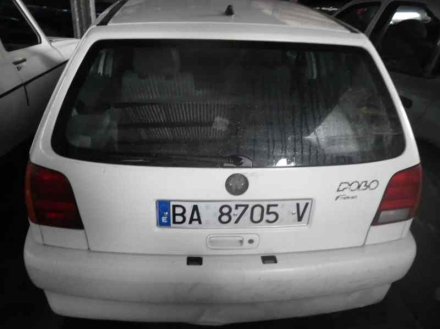 Vehiculo en el desguace: VOLKSWAGEN POLO BERLINA (6N1) Básico