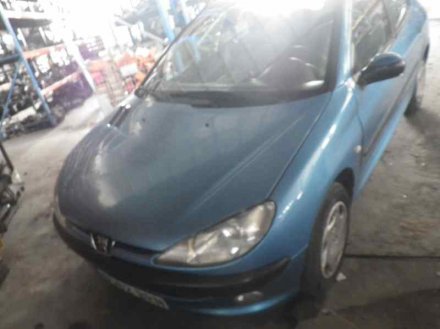 Vehiculo en el desguace: PEUGEOT 206 BERLINA X-Line