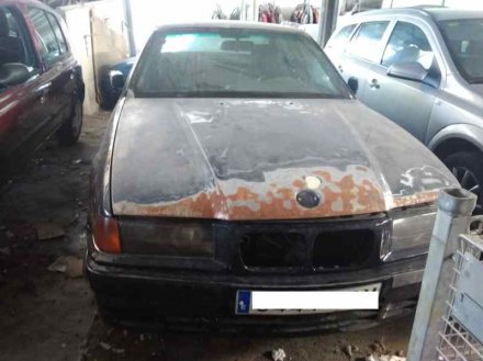 Vehiculo en el desguace: BMW SERIE 3 BERLINA (E36) 325td