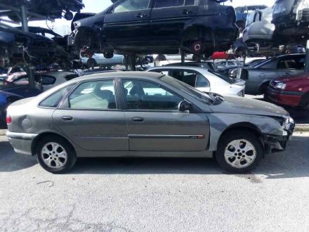 Vehiculo en el desguace: RENAULT LAGUNA (B56) 2.0 16V RTI (B56D)