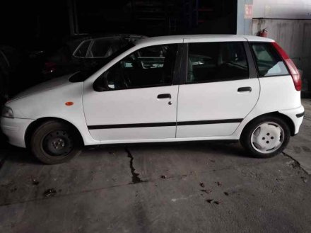 Vehiculo en el desguace: FIAT PUNTO BERL. (176) 75 ELX