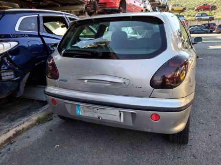 Vehiculo en el desguace: FIAT BRAVO (182) JTD 100 Sport