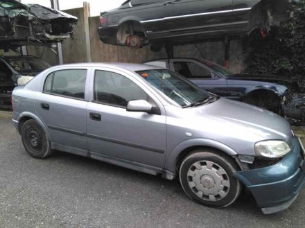 Vehiculo en el desguace: OPEL ASTRA G BERLINA Club