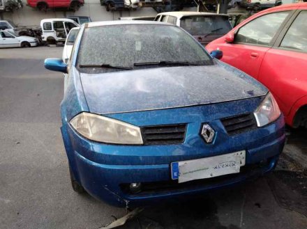 Vehiculo en el desguace: RENAULT MEGANE II BERLINA 5P Confort Authentique