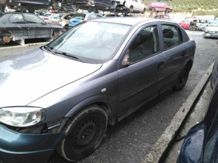 Vehiculo en el desguace: OPEL ASTRA G BERLINA Club