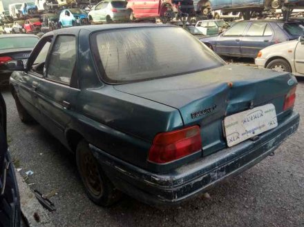 Vehiculo en el desguace: FORD ESCORT BERLINA/TURNIER CL Berlina