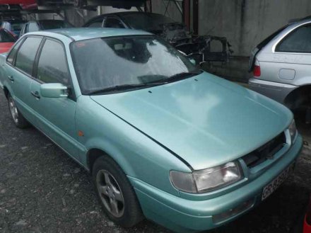 Vehiculo en el desguace: VOLKSWAGEN PASSAT VARIANT (3A5) GL