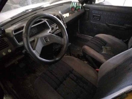 Vehiculo en el desguace: PEUGEOT 205 BERLINA 1.8 D Mito