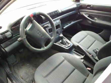 Vehiculo en el desguace: AUDI A4 BERLINA (B5) 1.9 TDI