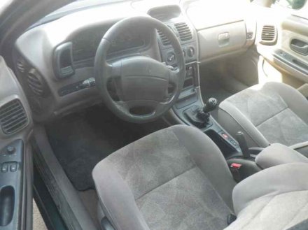 Vehiculo en el desguace: RENAULT LAGUNA (B56) 2.2 dT RXE