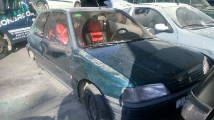 Vehiculo en el desguace: PEUGEOT 106 (S1) Kid