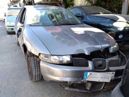 Vehiculo en el desguace: SEAT LEON (1M1) Signo