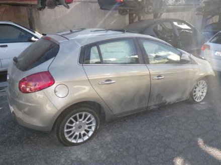 Vehiculo en el desguace: FIAT BRAVO (198) 1.9 Emotion Multijet