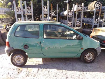 Vehiculo en el desguace: RENAULT TWINGO (CO6) 1.2 (C066/67/68)