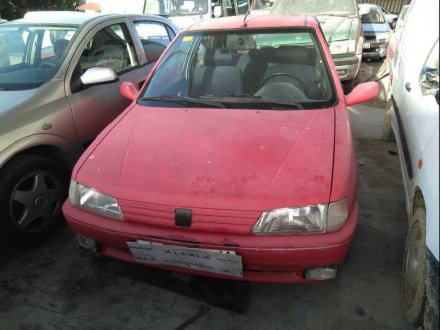 Vehiculo en el desguace: PEUGEOT 106 (S1) Kid