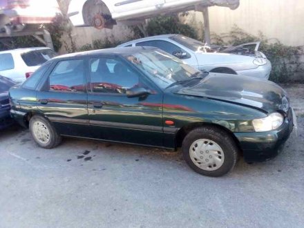 Vehiculo en el desguace: FORD ESCORT BERL./TURNIER Básico Berlina